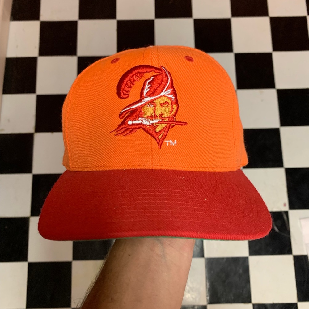 Tampa Bay Buccaneers Snap Back (90s) RARE🔥